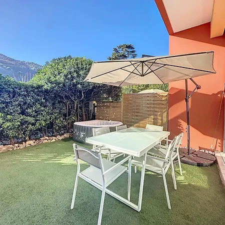 2 Pieces - Parking - Jacuzzi - Food & Drink - Апартаменти