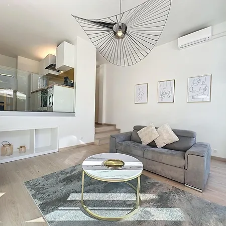 2 Pieces - Parking - Jacuzzi - Food & Drink - شقة مينتون