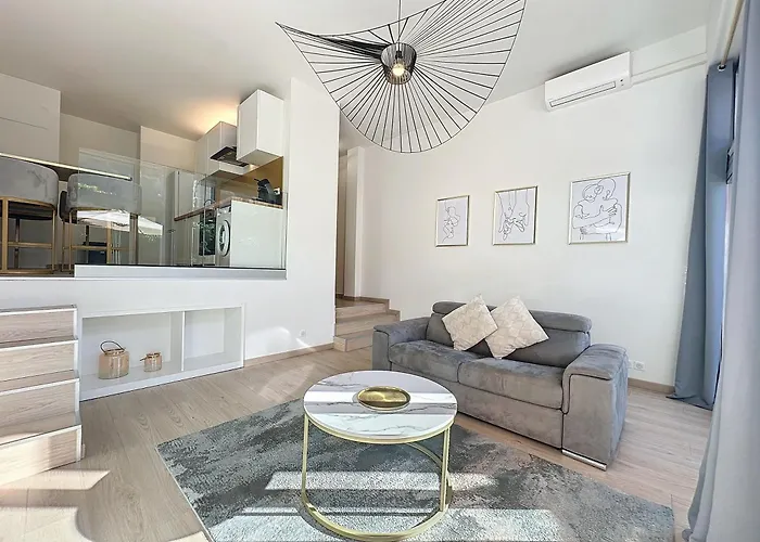 2 Pieces - Parking - Jacuzzi - Food & Drink - Apartment Menton