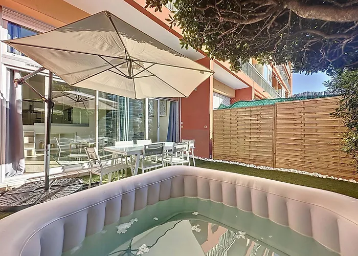 2 Pieces - Parking - Jacuzzi - Food & Drink - Apartment *